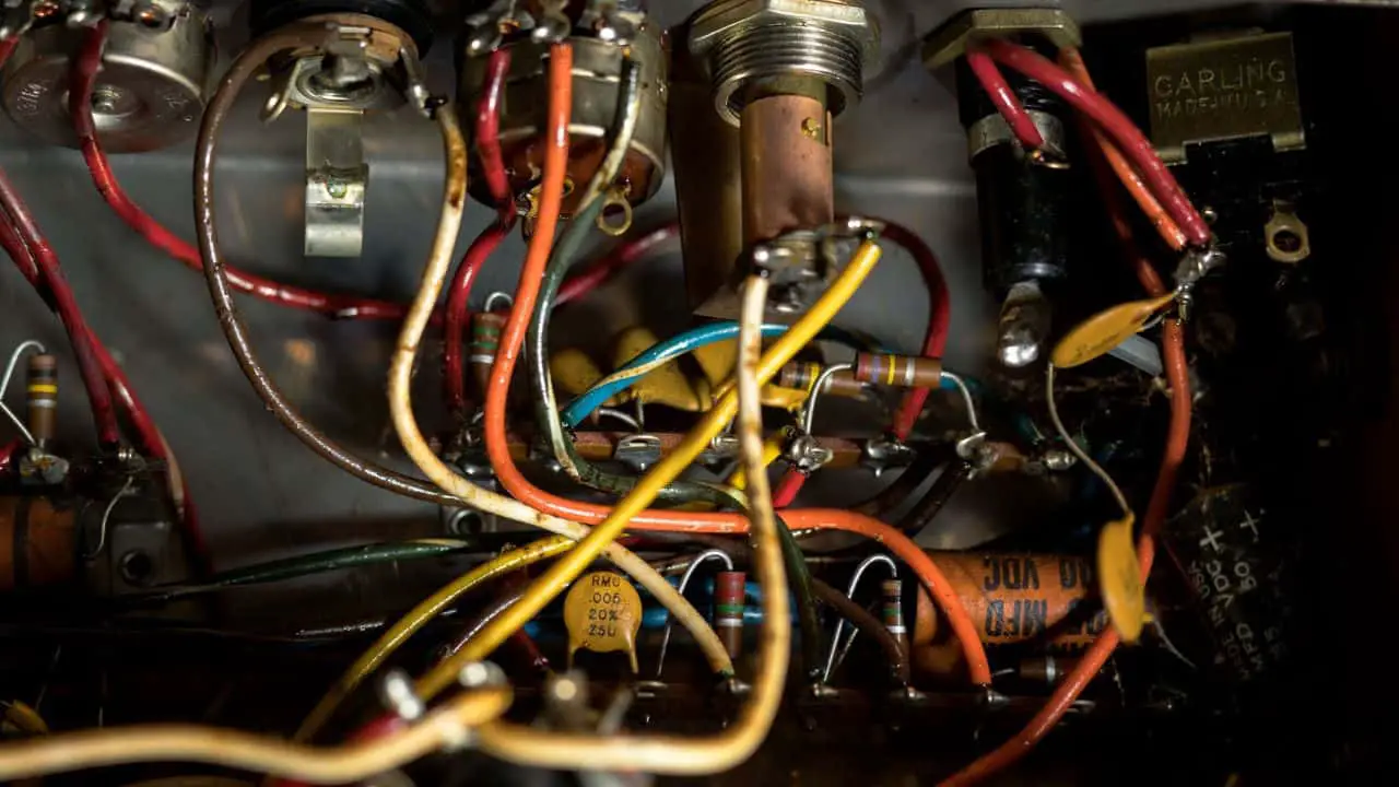 How To Fix Guitar Amp | All Stringed