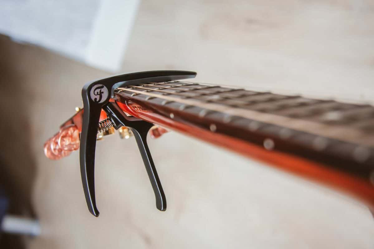 What To Use Instead Of A Capo DIY Substitute All Stringed